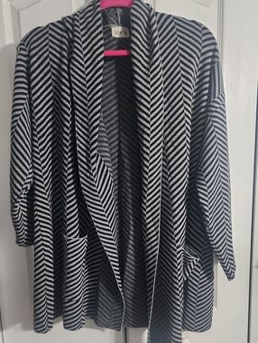 52Seven Brand Black and Gray Chevron Open-Front Cardigan